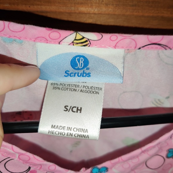 Lady bug Scrub Top - Picture 3 of 3